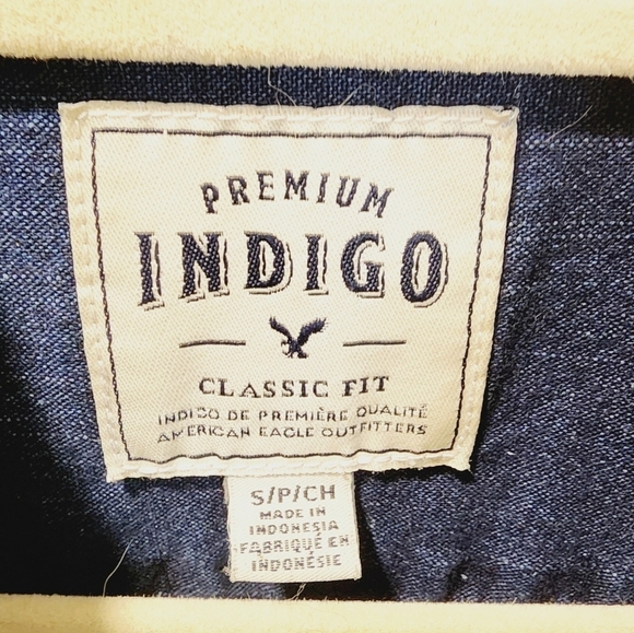 PREMIUM Indigo American Eagle Outfitters Denim Cotton Button Down Shirt size S - Picture 3 of 10